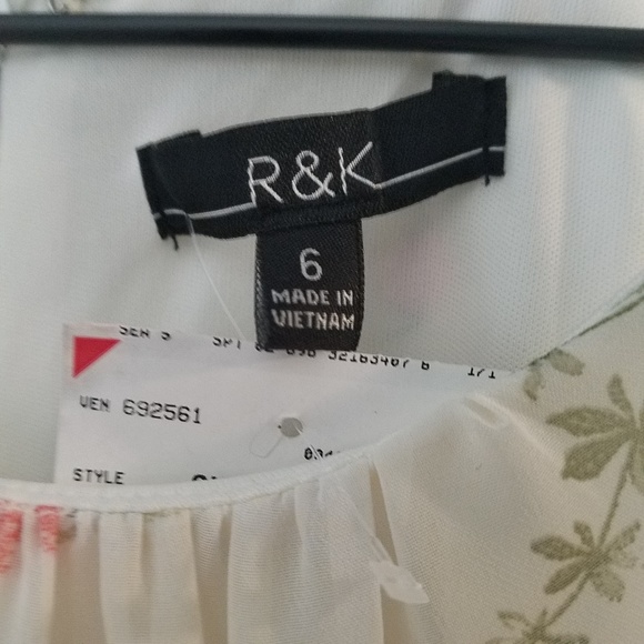 Floral Dress - Picture 2 of 3